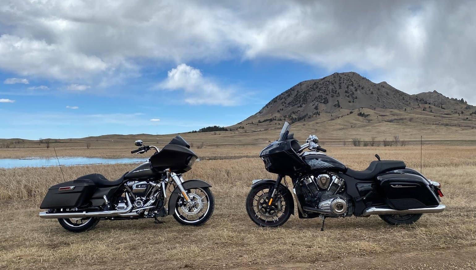 2024 Challenger Vs Road Glide Minta Joanna